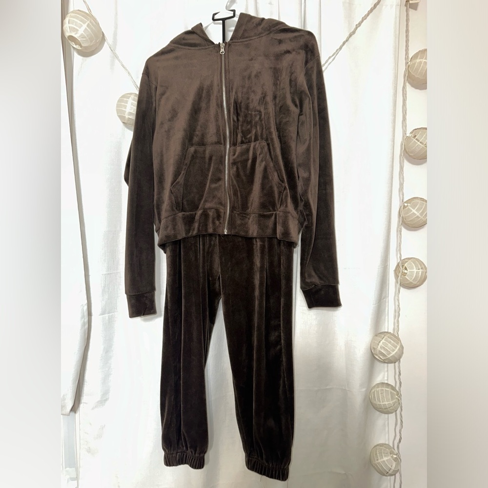3 Piece Velvet Set